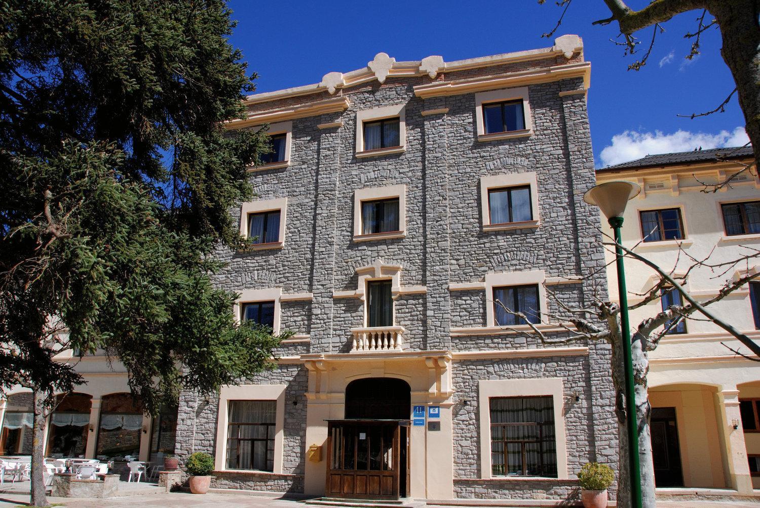 Hotel Balneari De Vallfogona De Riucorb Extérieur photo